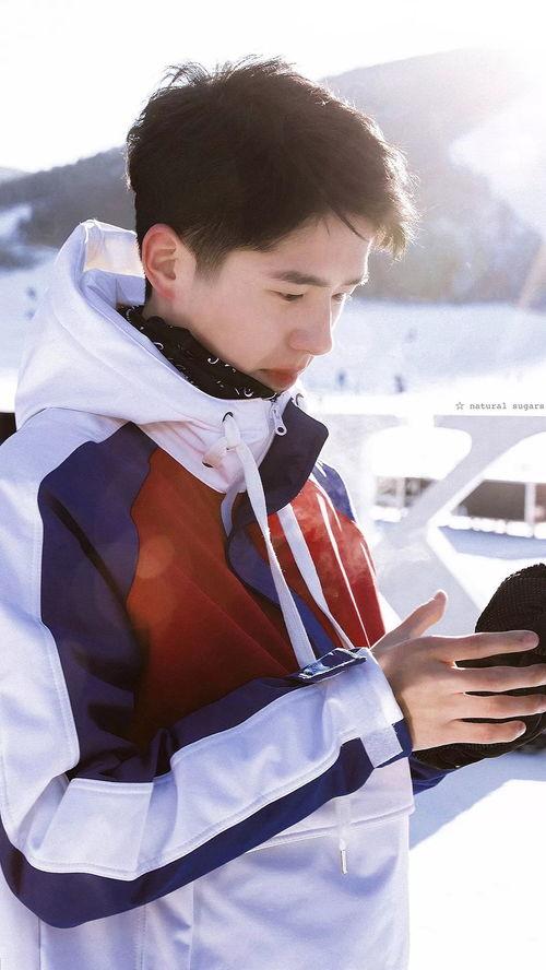 刘昊然 图片,青春偶像的蜕变之路