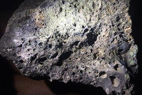 月球陨石图片,穿越时空的宇宙使者