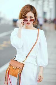 日本露胸装图片大全,露胸装潮流盘点