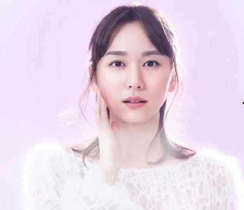 日本国民女神,美丽与魅力的永恒象征